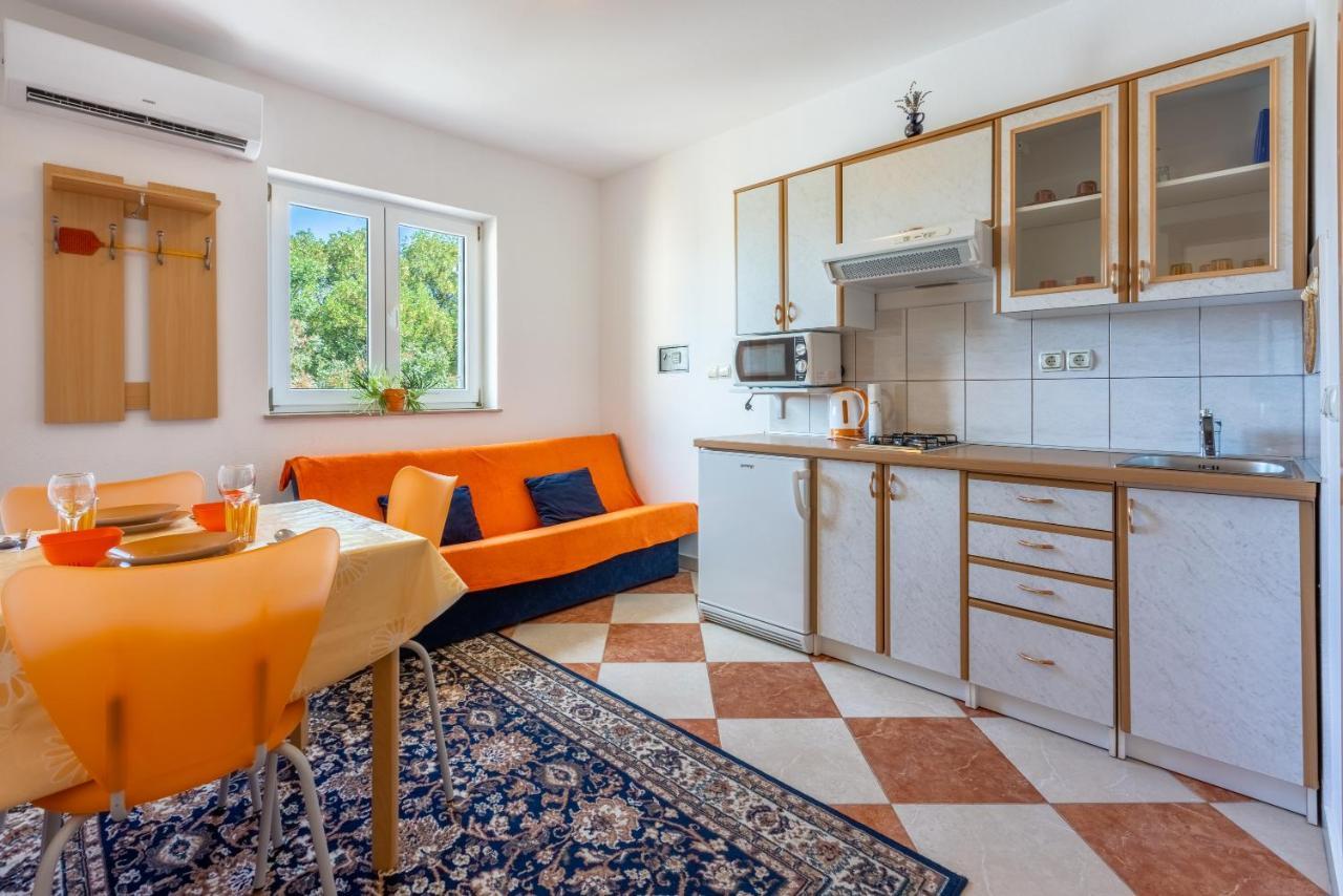 Apartmani Jaric Нови-Винодолски Экстерьер фото
