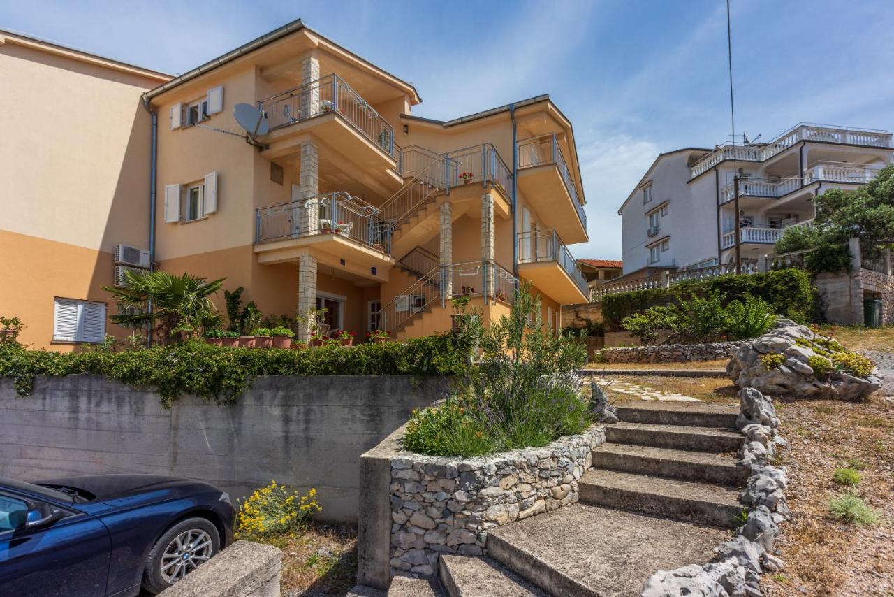Apartmani Jaric Нови-Винодолски Экстерьер фото