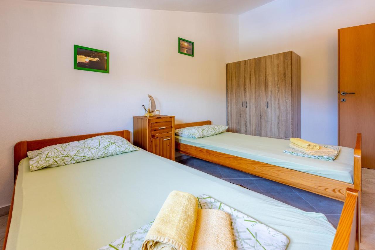 Apartmani Jaric Нови-Винодолски Экстерьер фото